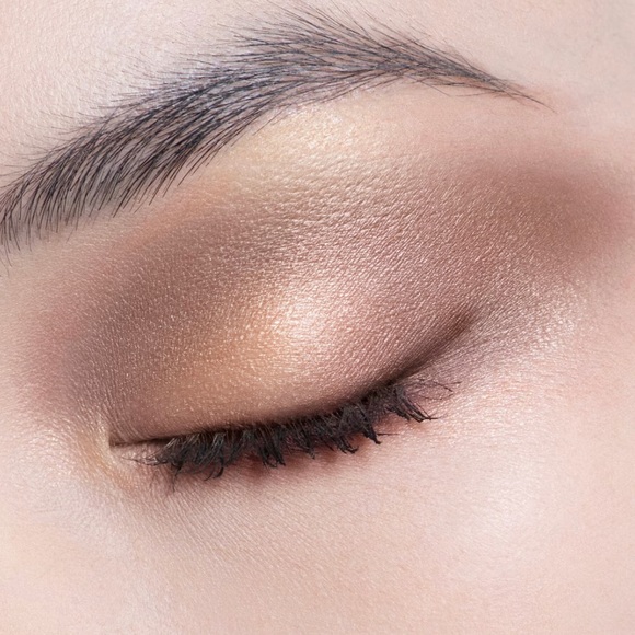 Dior Eyeshadow Palette - Picture 2 of 8